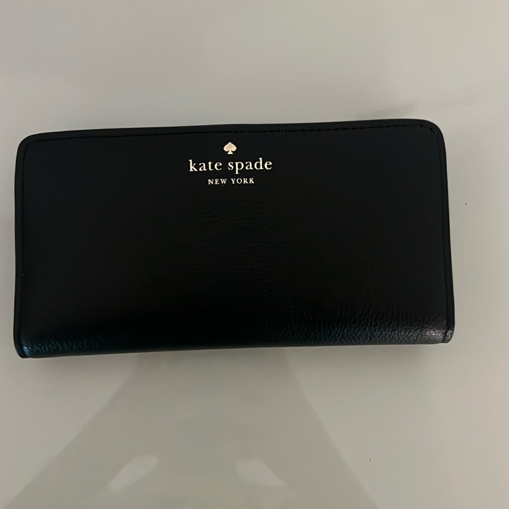 Brand new with tag Kate Spade wallet